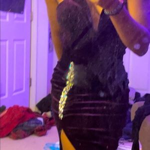 COPY - Plum body on dress with diamonds and slit💅🏾